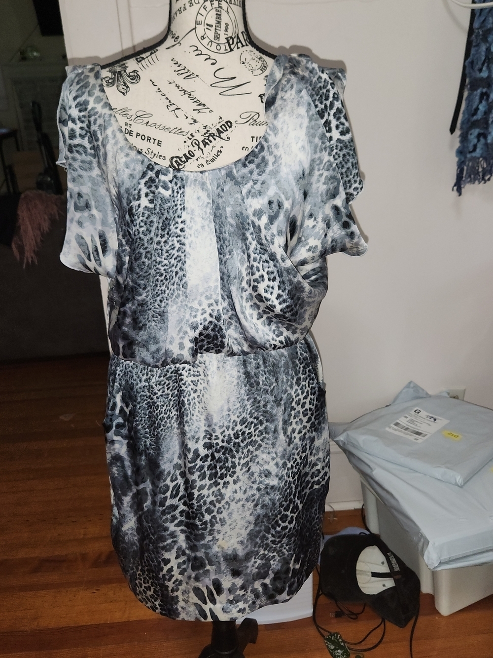 City Triangles Gray & Black Animal Print Short Dress M